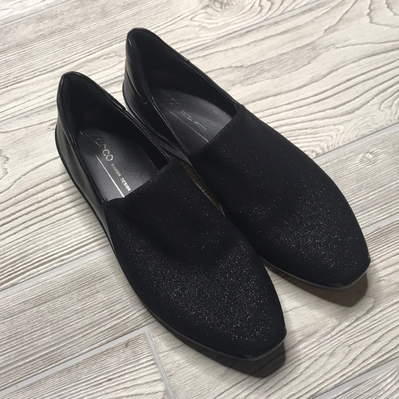 ecco incise urban slip on